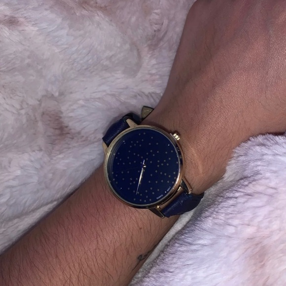 Watch - Picture 2 of 2